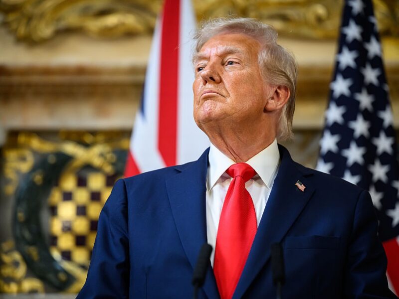 Кортеж №1. Трамп змушує світових лідерів чекати