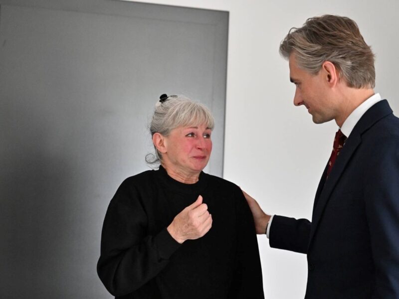 Лукашенко звільнив понад 50 політв’язнів