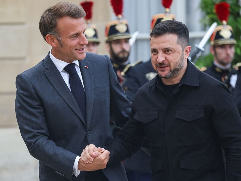 Макрон зробив заяву про гарантії безпеки Україні