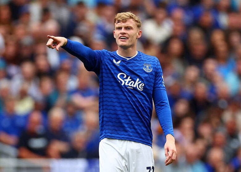 Манчестер Юнайтед планує взимку підписати захисника Евертона