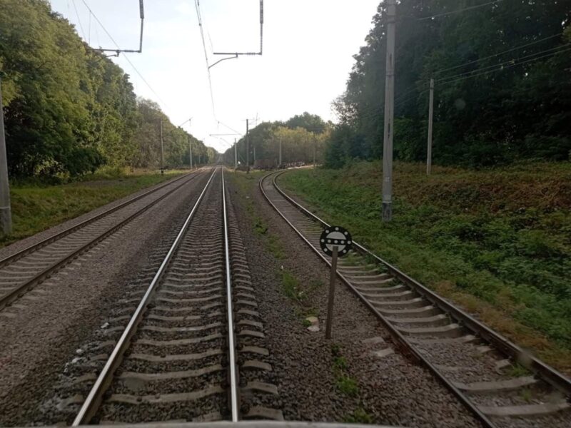 Масові затримки потягів. Удари Росії по залізниці
