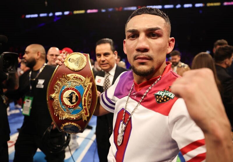 Майбутній суперник Лопеса потрапив під критику з боку американця