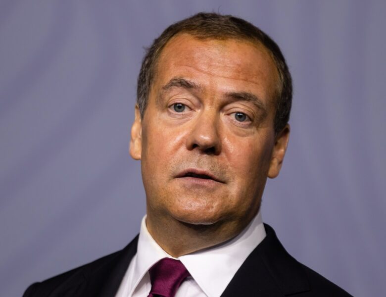 Медведєв пов’язав вбивство Кірка з Україною