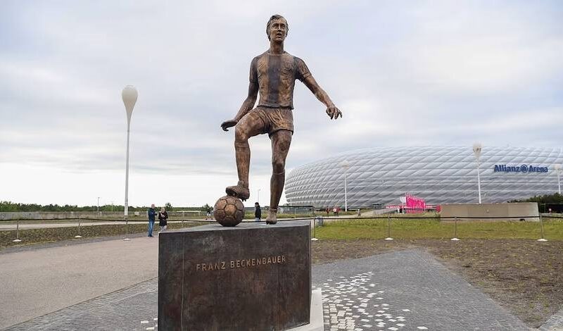 На честь знаменитого гравця та тренера Баварії відкрито пам’ятник