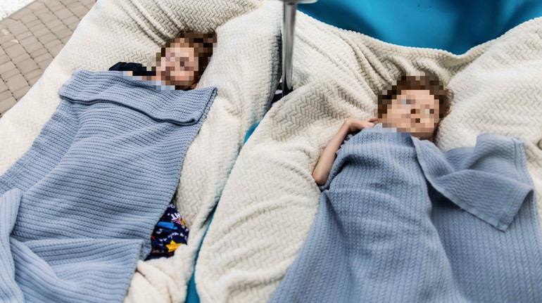 На Донеччині 10-річний хлопчик понад рік сам доглядав за братами-інвалідами