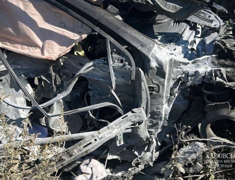 На Харківщині росіяни атакували дроном авто, троє поранених