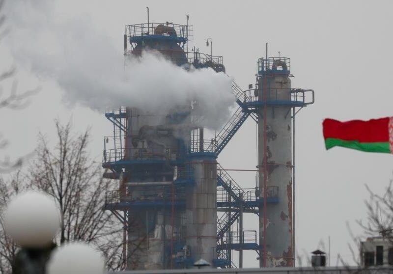 Нічого особистого: навіщо Україна зупиняє білоруські НПЗ