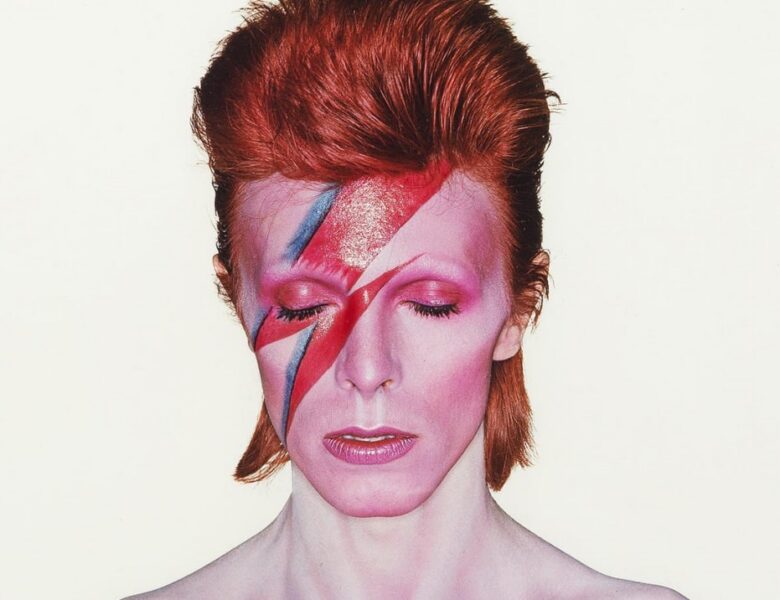 Обкладинку легендарного альбому Девіда Боуї продадуть на аукціоні