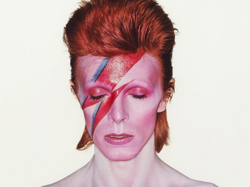 Обкладинку легендарного альбому Девіда Боуї продадуть на аукціоні