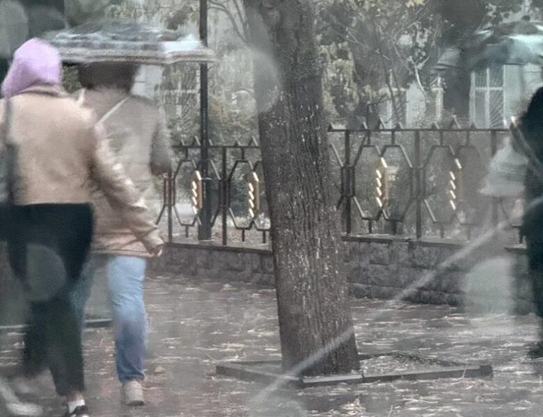 Одесу затопило: в місті випала півторамісячна норма опадів