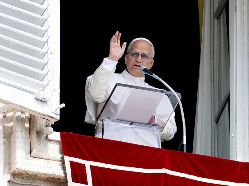 Папа Римський виступив проти створення своєї ШІ-версії