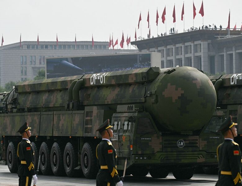 Парад у Китаї: провокативні заяви і потужна зброя