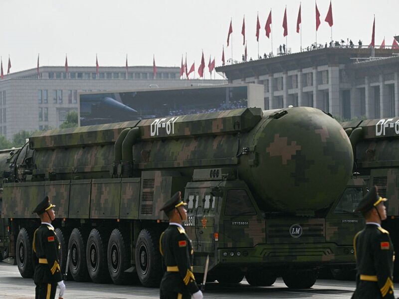 Парад у Китаї: провокативні заяви і потужна зброя