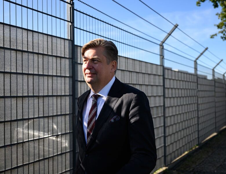 Підозра в шпигунстві: Берлін зняв депутатську недоторканість з політика АдН