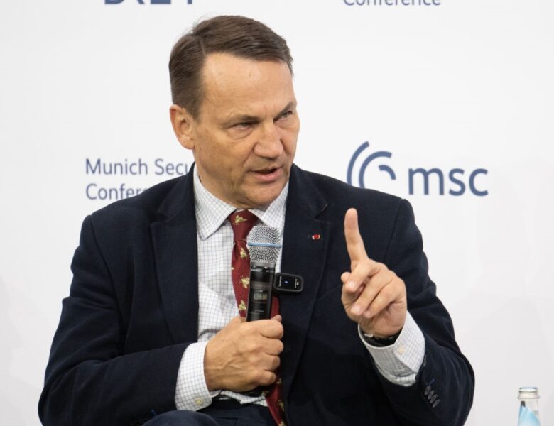 Польща пригрозила РФ: Якщо зіб’ють, не скаржтеся