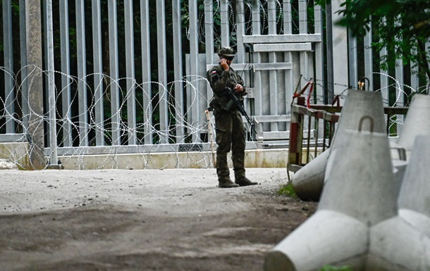 Польща стягує до кордону з Білоруссю та Росією 40 тисяч військових – ЗМІ