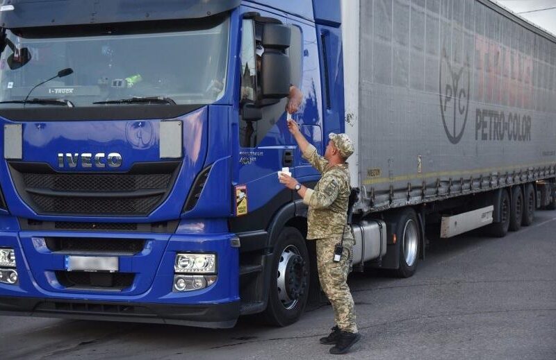 Поляки розблокували пункт пропуску Шегині