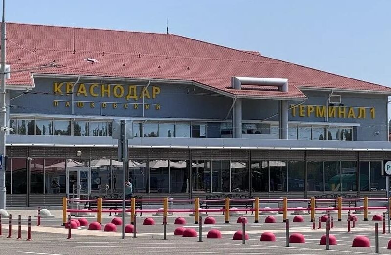 Попри атаки дронів: РФ вперше з 2022 року відкрила аеропорт Краснодара