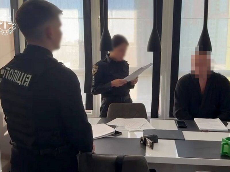 Посадовці Київського авіаційного інституту привласнили понад 16,6 млн грн