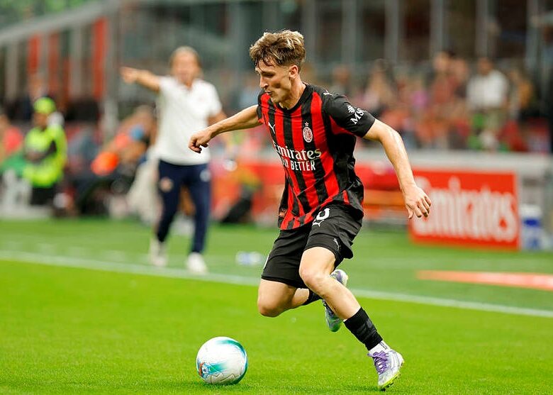 Повернення з оренди: Мілан продовжує контракт з вінгером