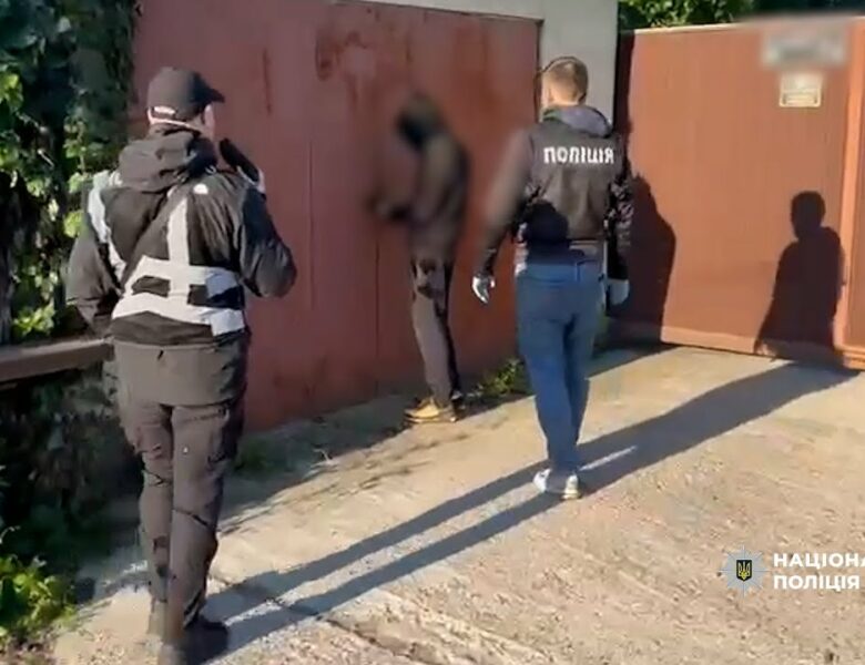 Нацполіція знешкодила угруповання, яке забезпечувало наркотрафік до Київського СІЗО