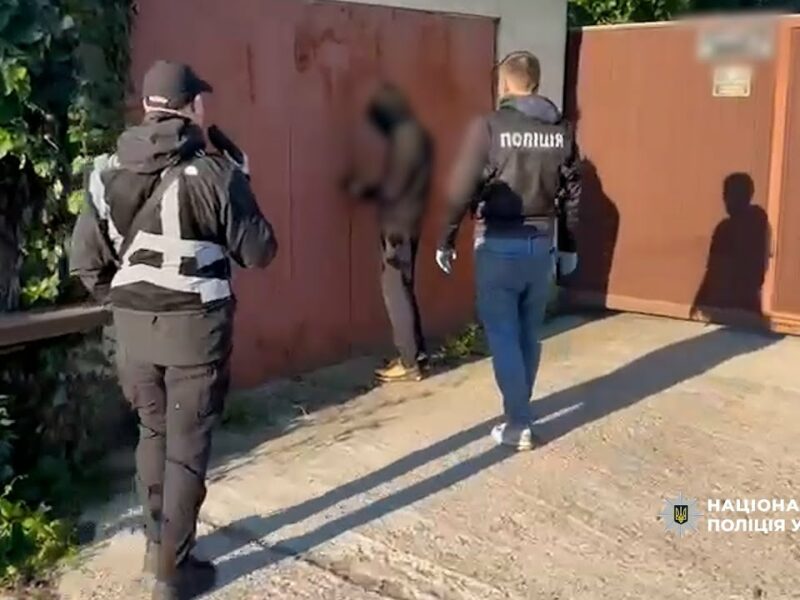 Нацполіція знешкодила угруповання, яке забезпечувало наркотрафік до Київського СІЗО