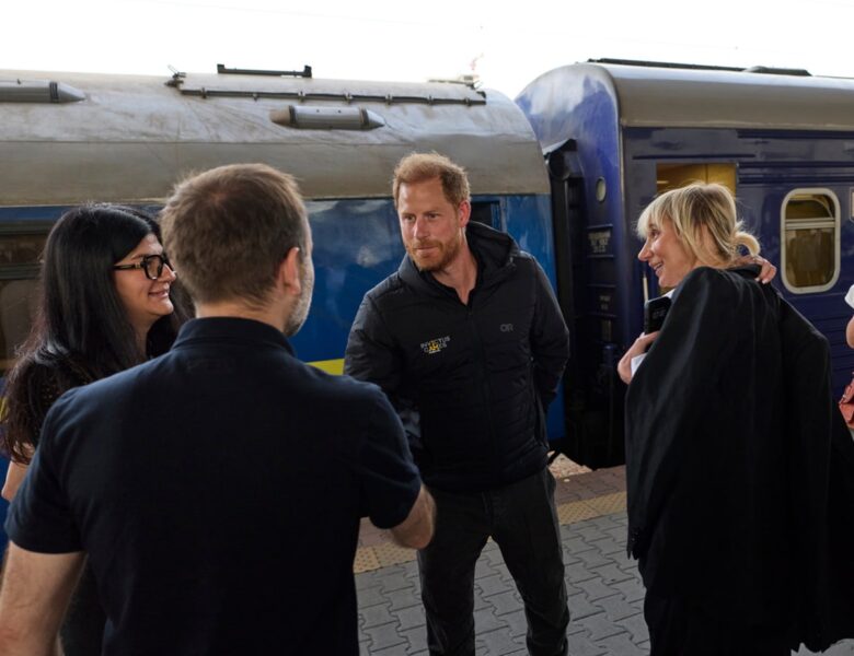 Принц Гаррі з несподіваним візитом прибув до Києва