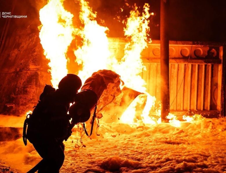 Росіяни поранили чотирьох рятувальників на Чернігівщині