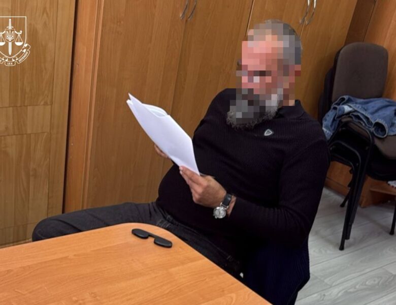 Розкрито схему заволодіння землею музею в Пирогові