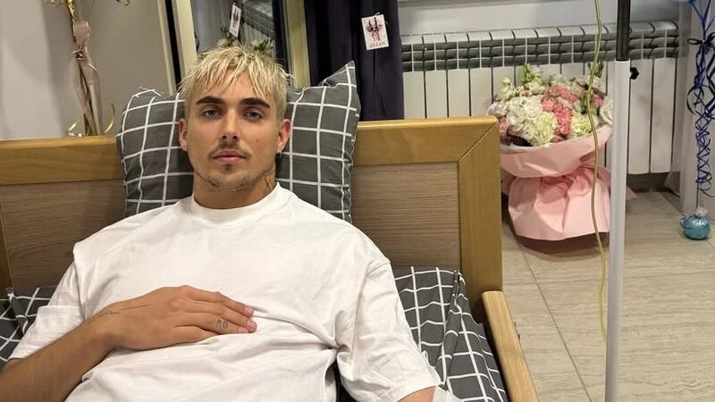 Співак Melovin потрапив до психлікарні