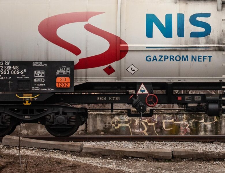 США накладуть санкції на нафтову компанію NIS – президент Сербії