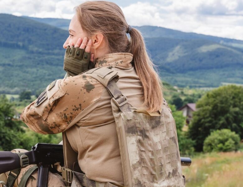 Стало відомо, скільки чоловіків і жінок готові воювати за Україну