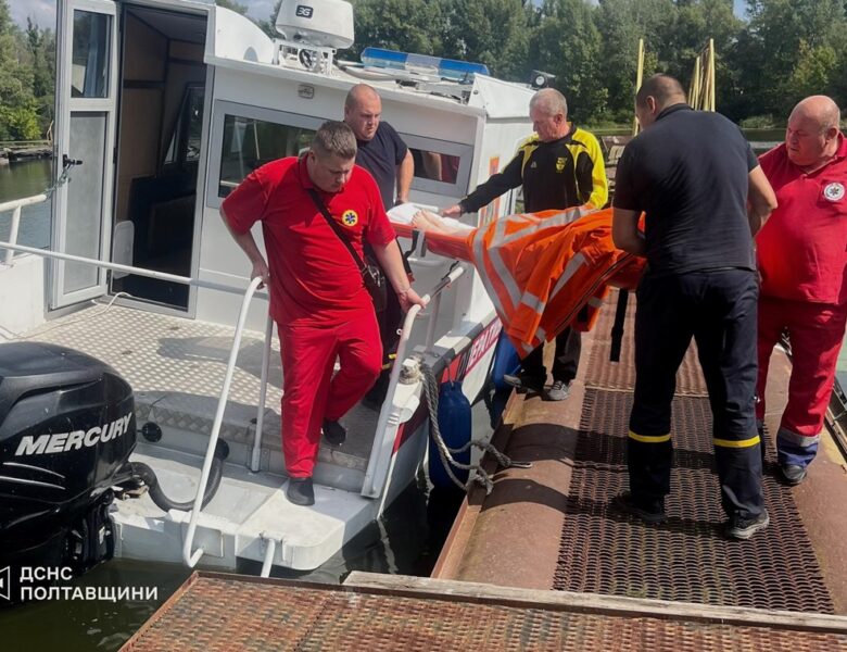 Тимчасову переправу через Дніпро організовано в Кременчуці