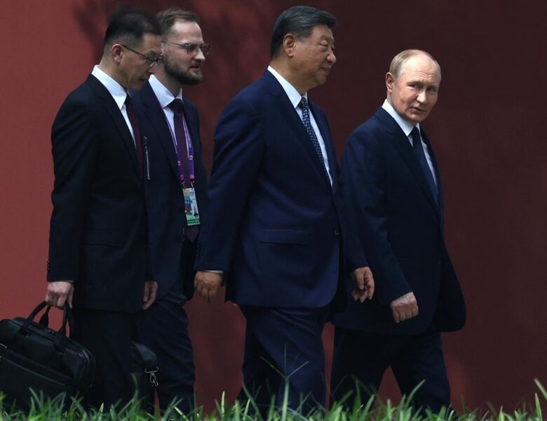 Торгівля між РФ та Китаєм обвалилася на 20% – ЗМІ