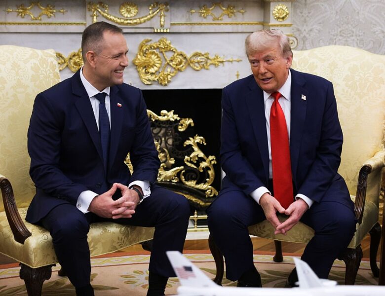 Трамп і Навроцький зустрілися у Білому домі