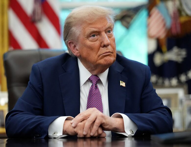 Трамп і секс-скандал. Книга Епштейна