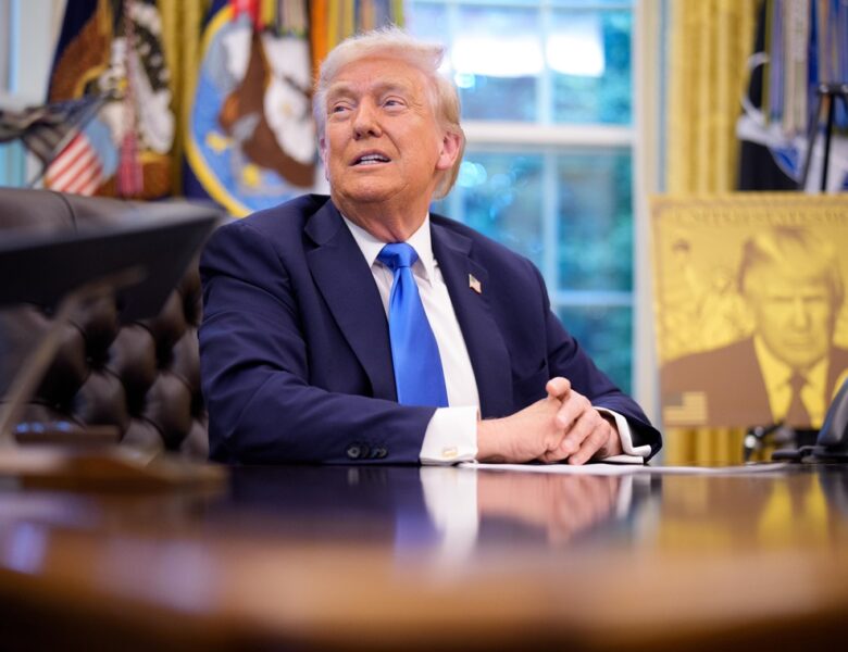 Трамп: Ми заробляємо гроші на війні в Україні