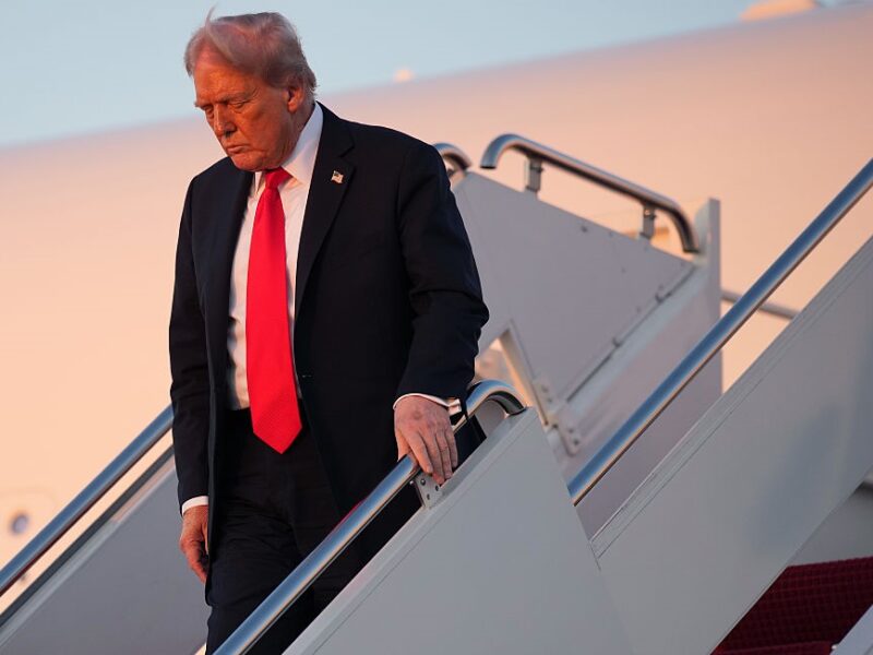 Трамп назвав труднощі завершення війни в Україні