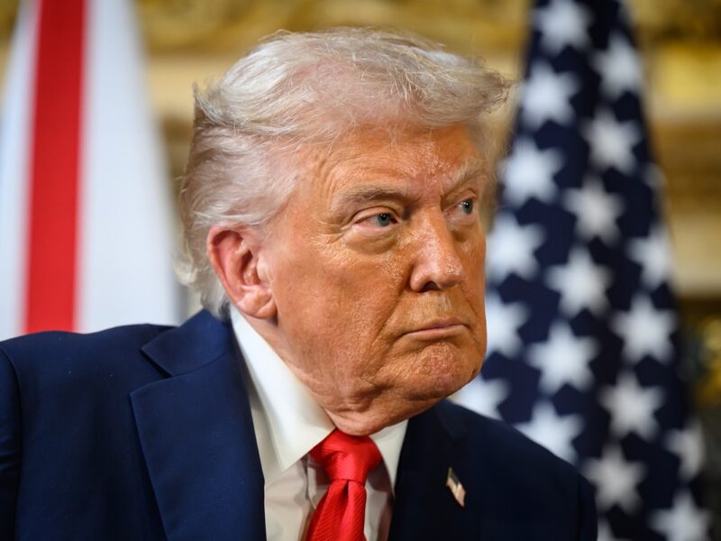 Трамп пропонує Європі “щось зробити” Китаю