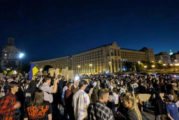 У Києві протестують проти посилення покарання для військових