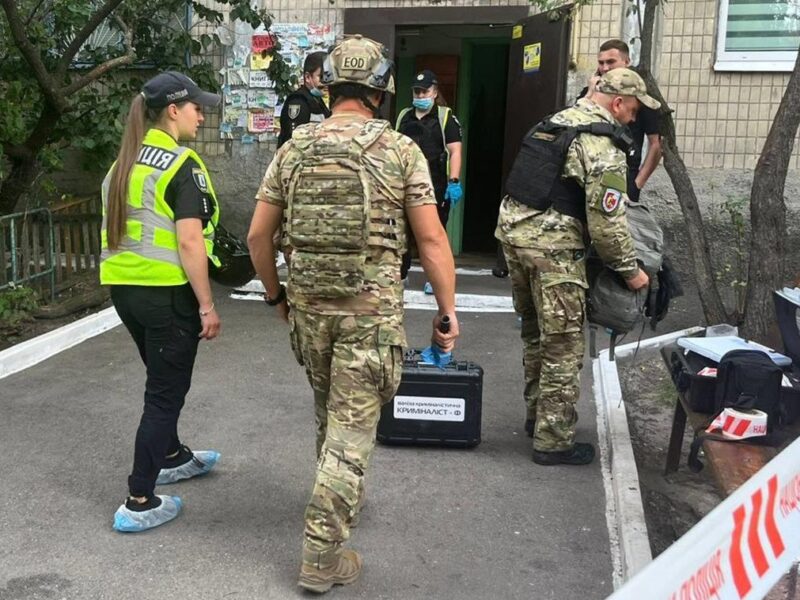 У Києві стався вибух гранати в квартирі, є загиблі
