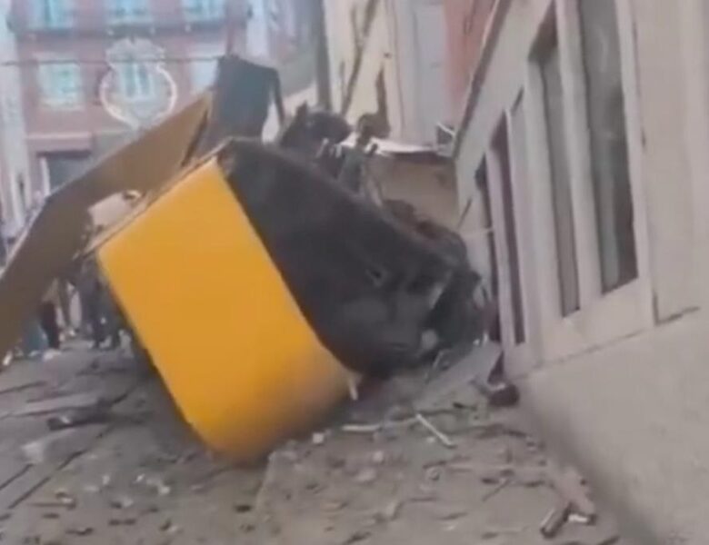 У Лісабоні перекинувся фунікулер: багато жертв