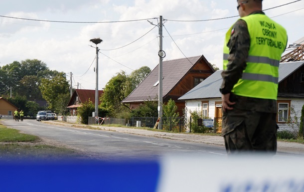 У Польщі на нових локаціях знайшли уламки дронів