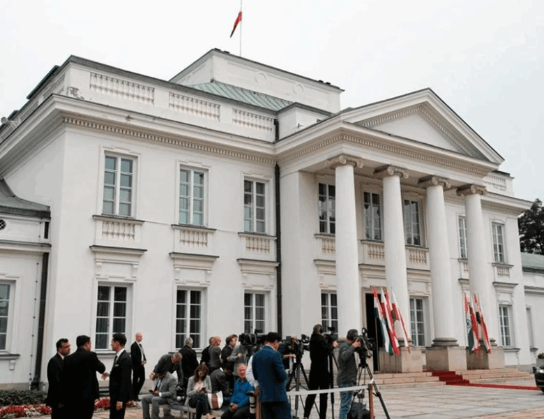 У Польщі знешкодили дрон, який літав над урядовими будівлями