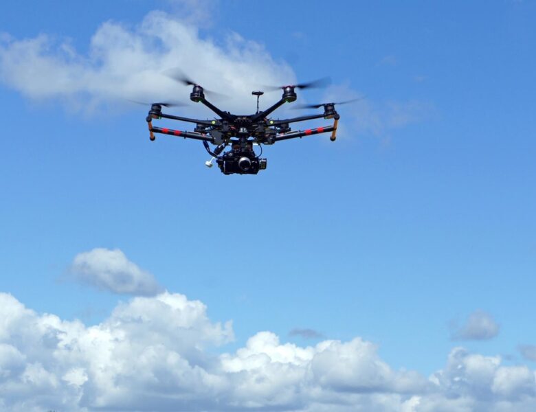 У Швеції коло бази ВМС побачили невідомі дрони