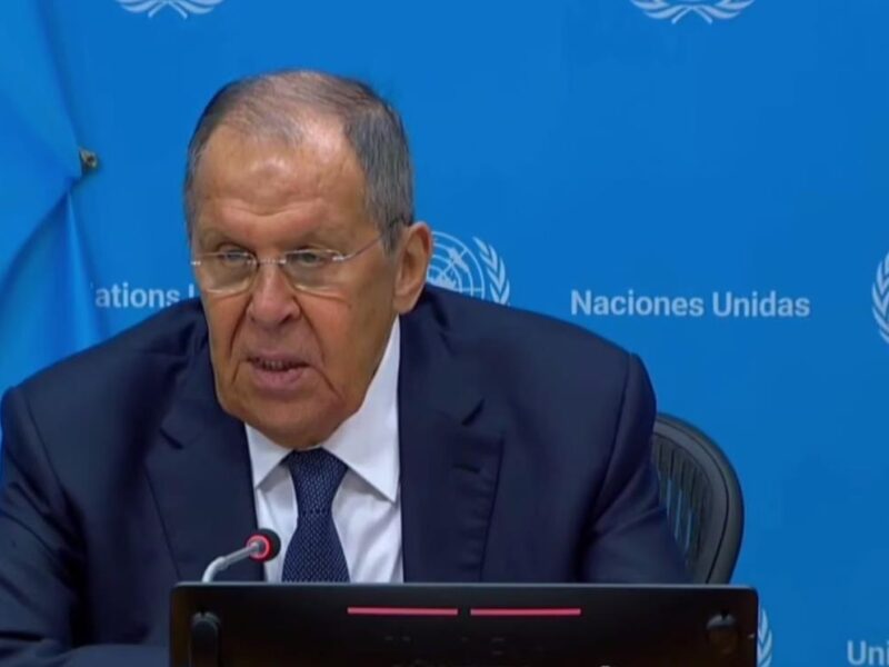 Україна винна у тому, що на неї напала РФ – Лавров