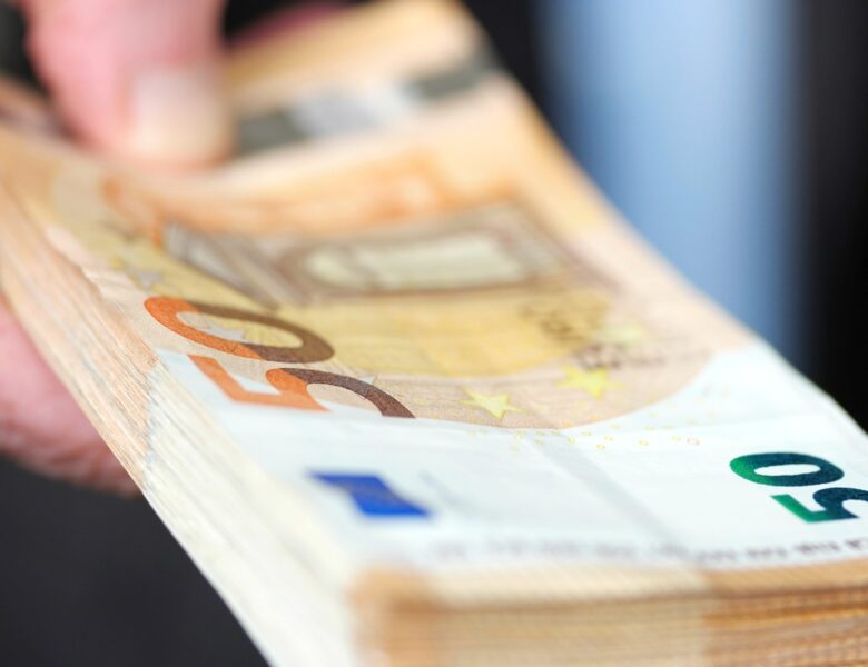 Україна вперше поверне з-за кордону кошти, вкрадені внаслідок корупції