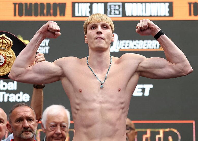 Український боксер Даніель Лапін скасував свій бій з британцем через травму