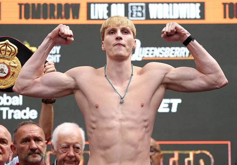 Український боксер Даніель Лапін скасував свій бій з британцем через травму