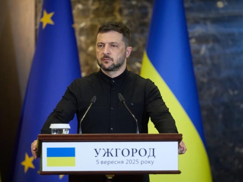 Успішно випробувано далекобійну зброю – Зеленський